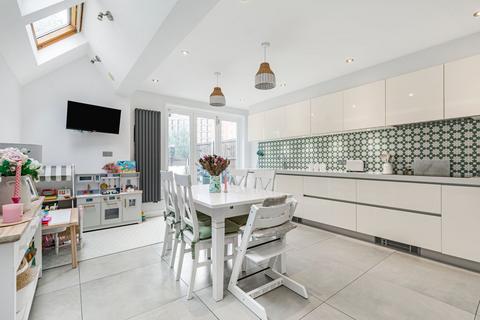 4 bedroom terraced house for sale, Steerforth Street, Earlsfield, London, SW18