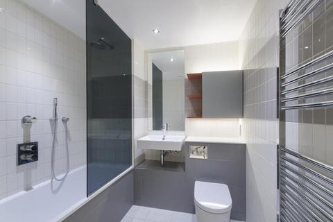 1 bedroom apartment to rent, Hoola Building, East Tower, London, E16