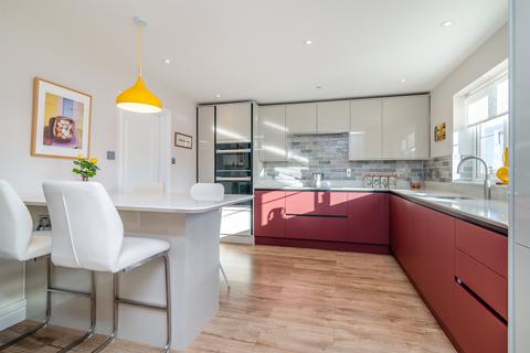 4 bedroom detached house for sale, Tregarn Road, Langstone