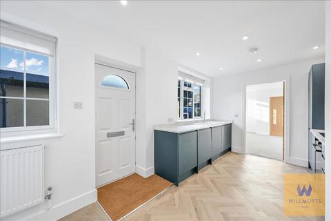 undefined, High Street, Thames Ditton, KT7