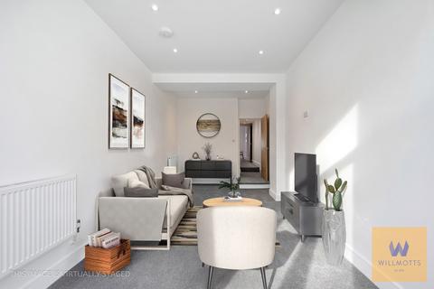 undefined, High Street, Thames Ditton, KT7
