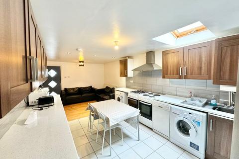 1 bedroom in a house share to rent, Newhall Street, Birmingham B3