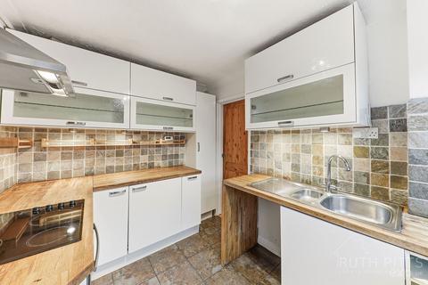 3 bedroom semi-detached house for sale, Moor Top Avenue, Pontefract WF7