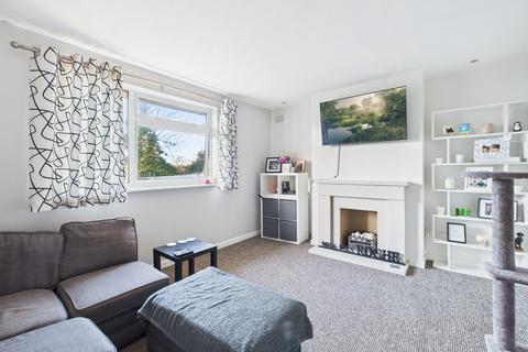 2 bedroom flat for sale, White House Close, Basingstoke, RG22