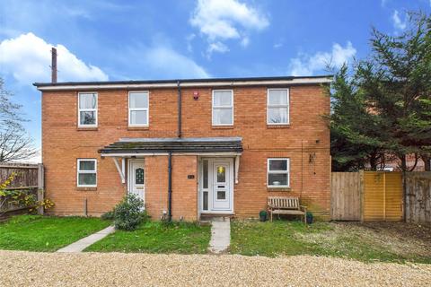 Tewkesbury Road, Uckington, Cheltenham, Gloucestershire, GL51