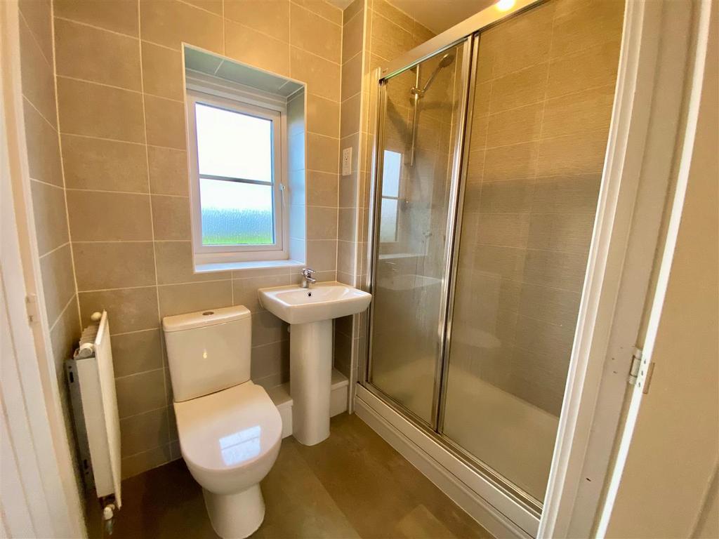 1 hc en suite.jpg