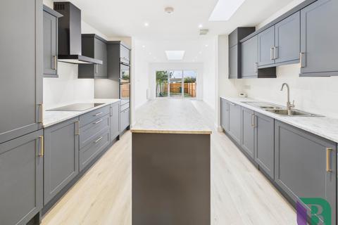 3 bedroom end of terrace house for sale, Coronation Road, Milton Keynes MK11