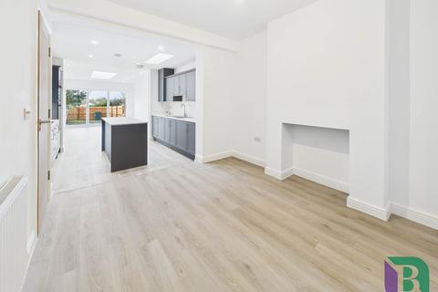 3 bedroom end of terrace house for sale, Coronation Road, Milton Keynes MK11