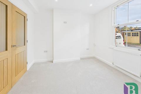 3 bedroom end of terrace house for sale, Coronation Road, Milton Keynes MK11