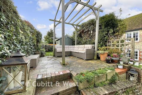 2 bedroom terraced house for sale, High Street, Angmering, West Sussex
