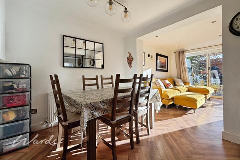 5 bedroom link detached house to rent, Tilmans Mead Farningham DA4