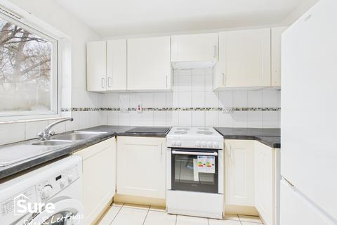 2 bedroom flat to rent, Cuffley Court, Hemel Hempstead, Hertfordshire, HP2 7LS