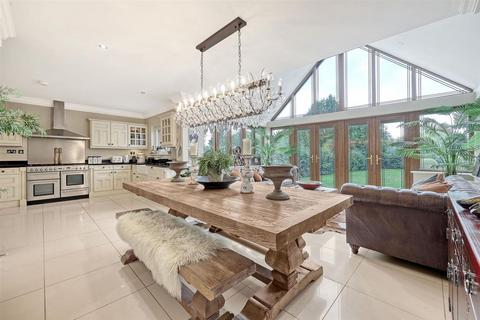 6 bedroom house for sale, London Road, Brentwood, CM14