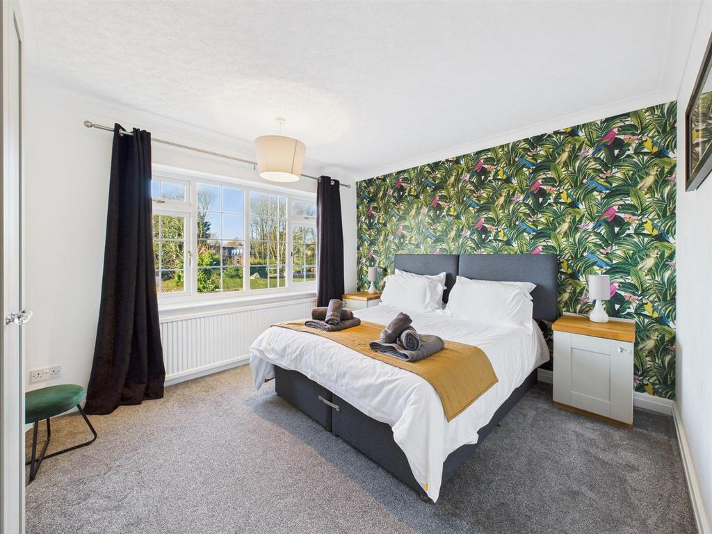 Bedroom: