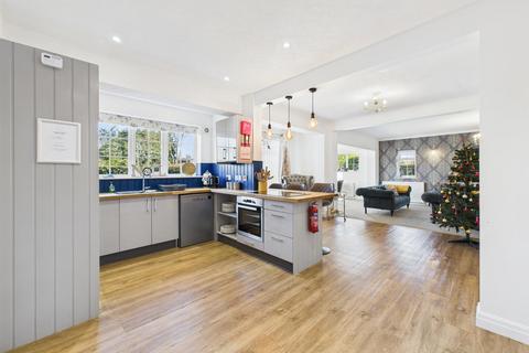 5 bedroom detached house for sale, Poplar Drive, Bridlington