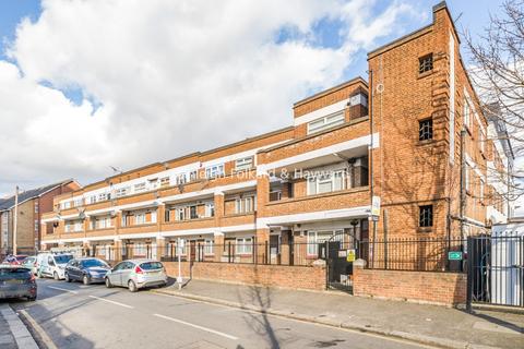 1 bedroom flat to rent, Albany Road, London, E10