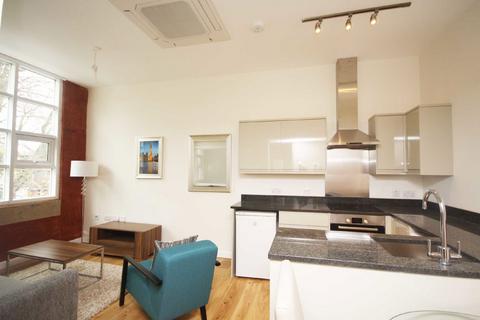 1 bedroom flat to rent, Chertsey Road, St Margarets TW1