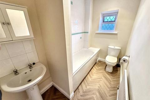 2 bedroom end of terrace house for sale, Arcadia Street, Keighley, BD21 1EJ