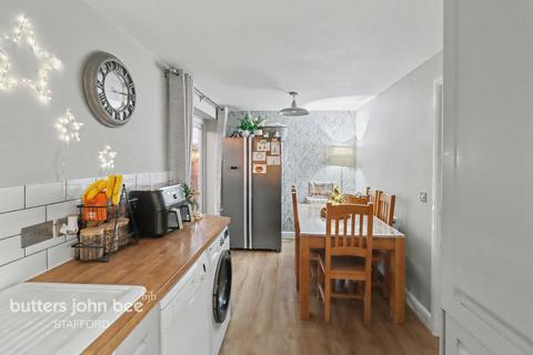 3 bedroom semi-detached house for sale, Fieldhouse Way, Stafford