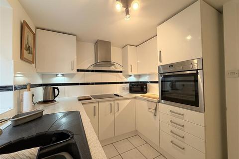1 bedroom flat for sale, Quay Point, Poole