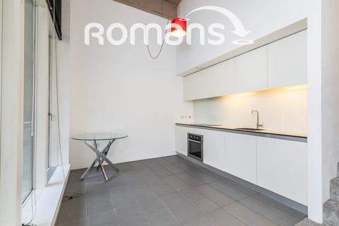 2 bedroom flat to rent, Lakeshore, Lake Shore Drive, Bristol, BS13