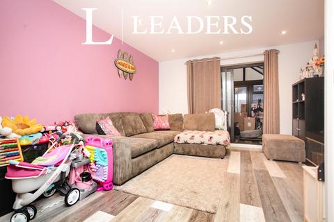 2 bedroom detached house to rent, Marywell Close, LE10