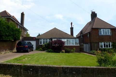 3 bedroom bungalow to rent, Mallory Road, Hove, BN3
