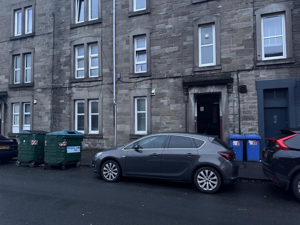 1 1/L Canning Street Dundee DD3 7 RZ
