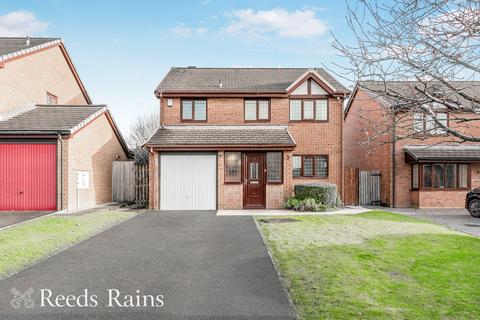 4 bedroom detached house for sale, Loweswater Crescent, Lancashire BB12