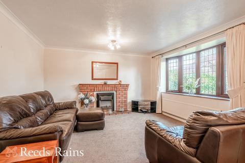 4 bedroom detached house for sale, Loweswater Crescent, Lancashire BB12