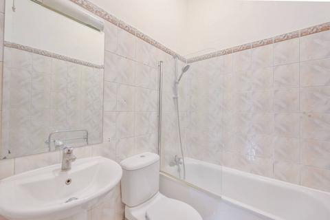 2 bedroom flat to rent, Embankment Gardens, Chelsea, London, SW3