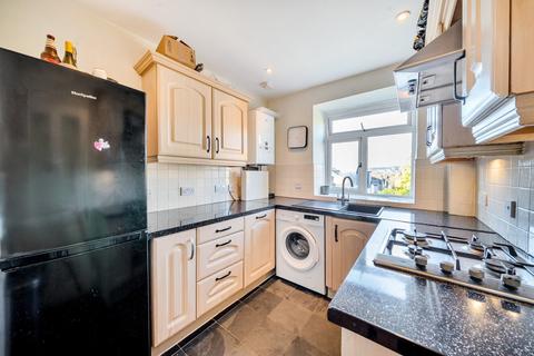 2 bedroom flat for sale, Faversham Road, Catford London, SE6