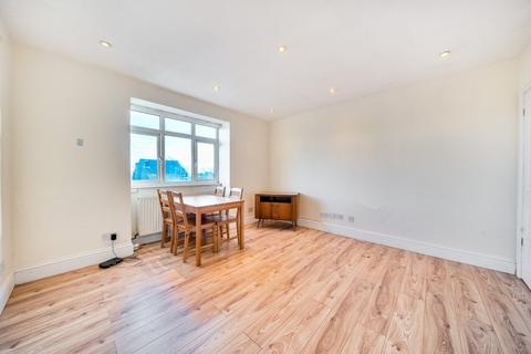 2 bedroom flat for sale, Faversham Road, Catford London, SE6