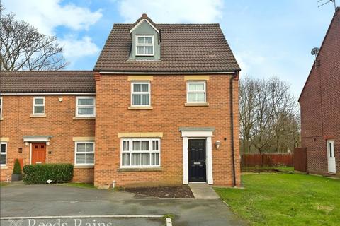 4 bedroom semi-detached house to rent, Nazareth House Lane, Cheshire WA8
