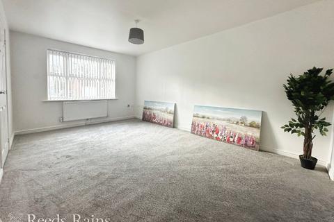 4 bedroom semi-detached house to rent, Nazareth House Lane, Cheshire WA8