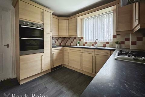 4 bedroom semi-detached house to rent, Nazareth House Lane, Cheshire WA8