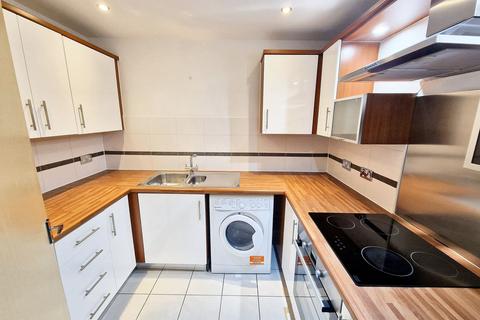 2 bedroom flat for sale, Wharfdale Square, Maidstone ME15