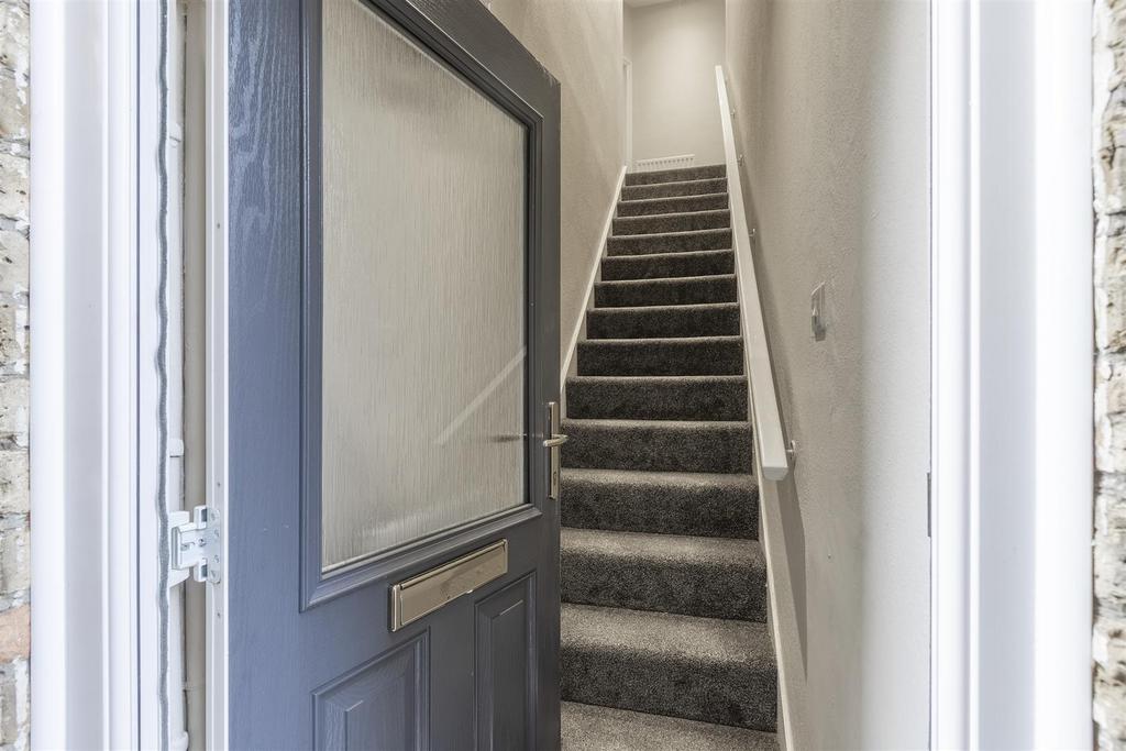 Flat 2 - 21 Grove Rd-04 copy.jpg