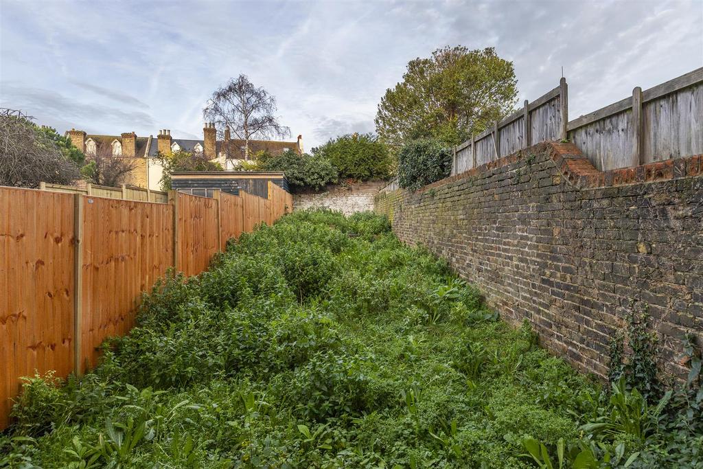 Flat 2 - 21 Grove Rd-03 copy.jpg