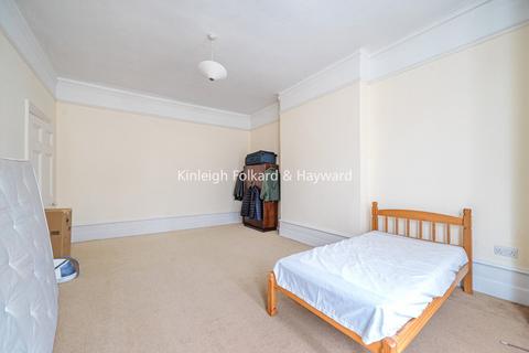 2 bedroom flat to rent, Fairfield Road, Crouch End, London, N8