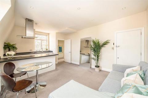 undefined, Fulham Park Gardens, London SW6