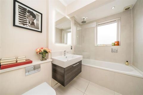undefined, Fulham Park Gardens, London SW6