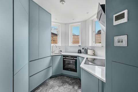 2 bedroom flat for sale, Ledbury Road, Notting Hill, London