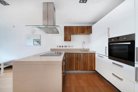 2 bedroom flat for sale, Altura Tower, Bridges Court Road, London