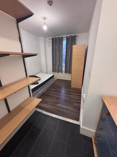 undefined, Park Ave, CR4