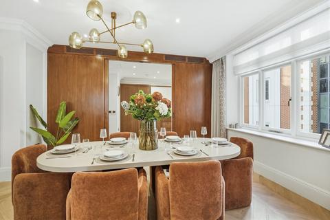 3 bedroom flat to rent, Stratton Street, Mayfair, London