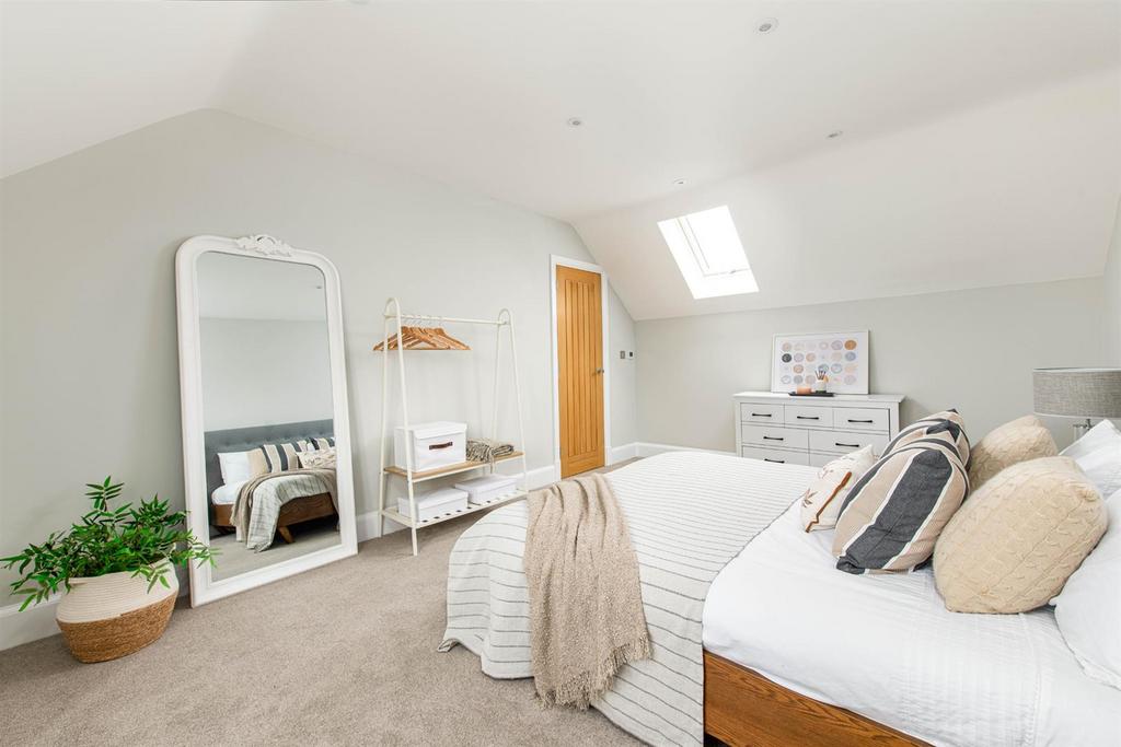 Bedroom2 1.jpg