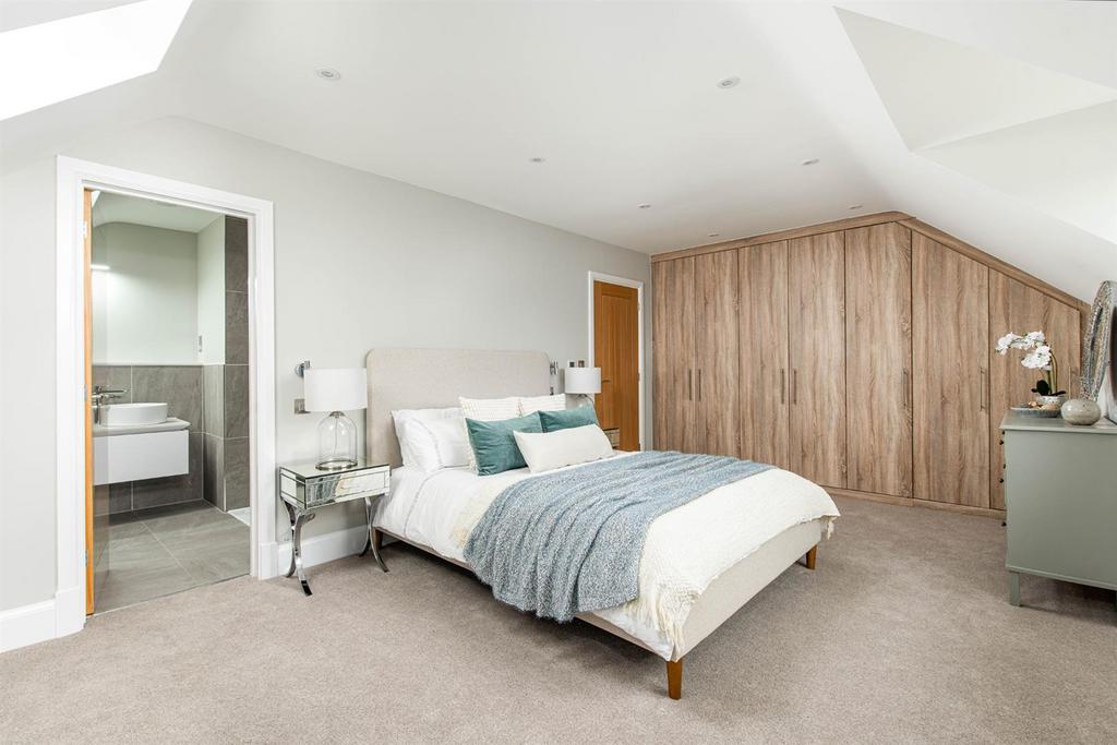 Bedroom1 4.jpg