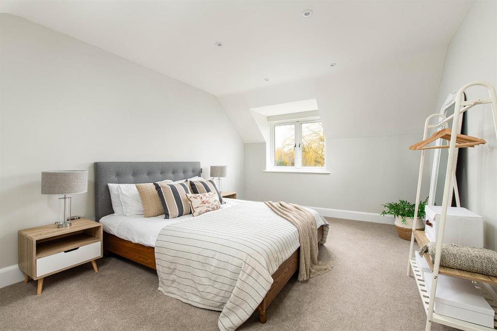 Bedroom2 2.jpg