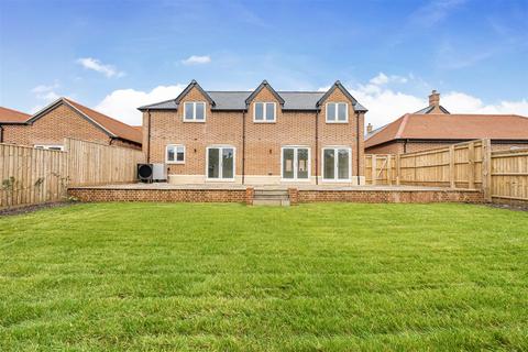 undefined, Aubreys Yard, Poulshot